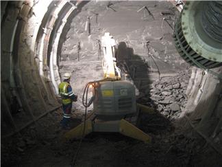 Driving a new experimental gallery at a depth of 490m in the Bure underground research laboratory in the eastern Paris Basin, France. John Powell ©